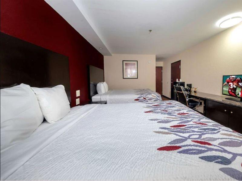 Quality Inn & Suites Augusta Fort Eisenhower Area Bagian luar foto