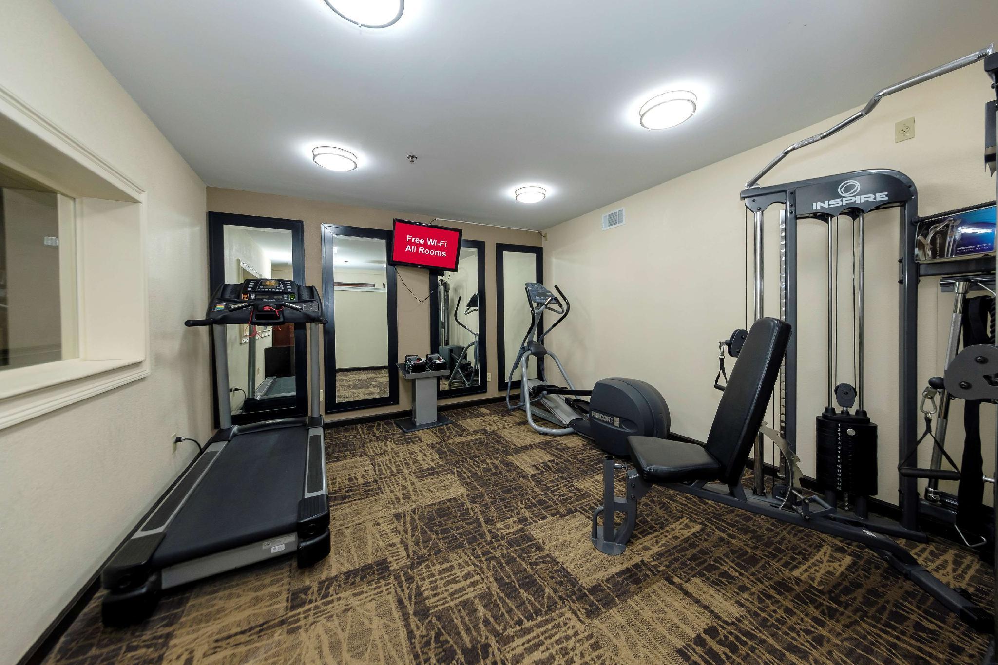 Quality Inn & Suites Augusta Fort Eisenhower Area Bagian luar foto