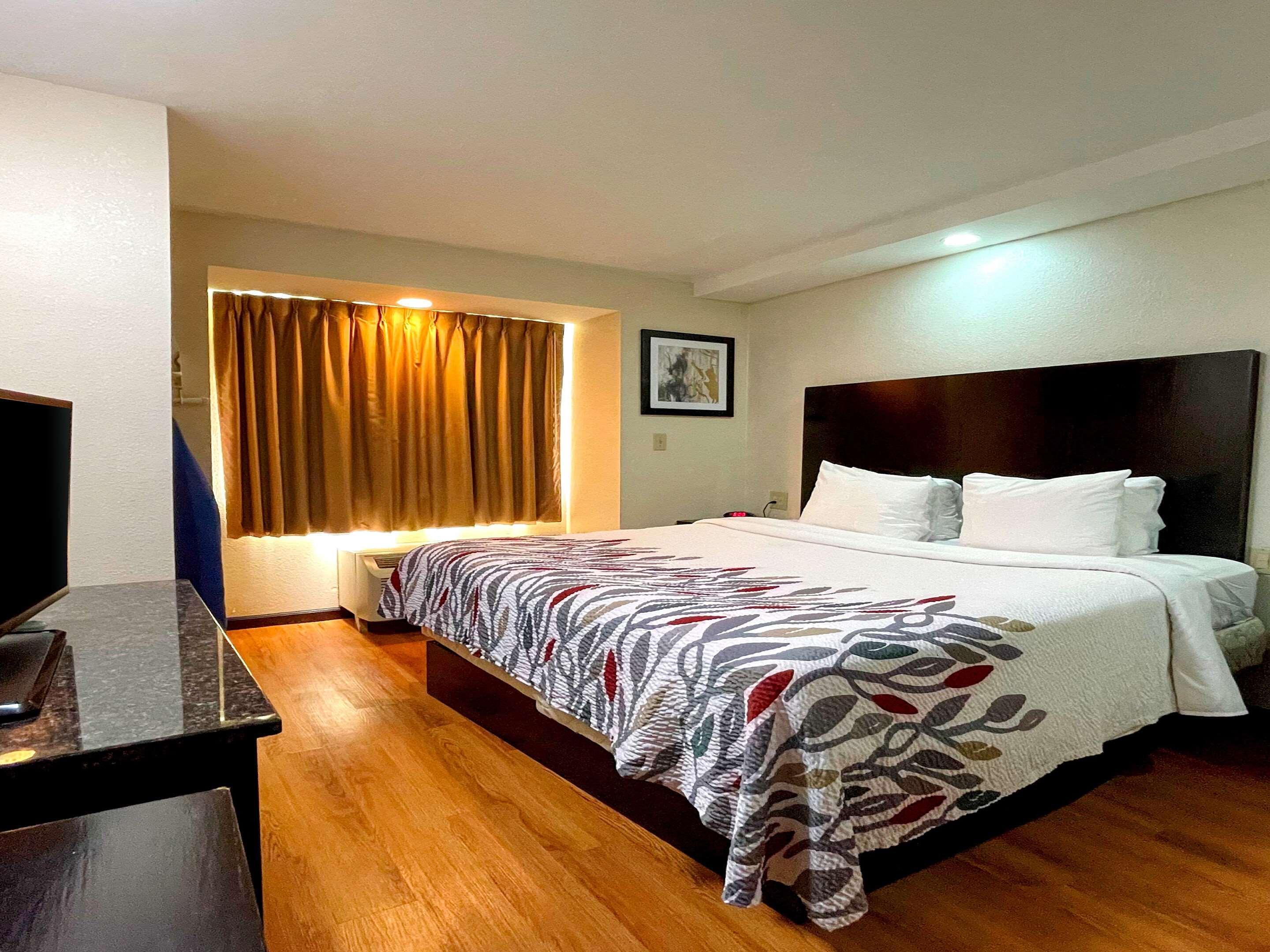 Quality Inn & Suites Augusta Fort Eisenhower Area Bagian luar foto